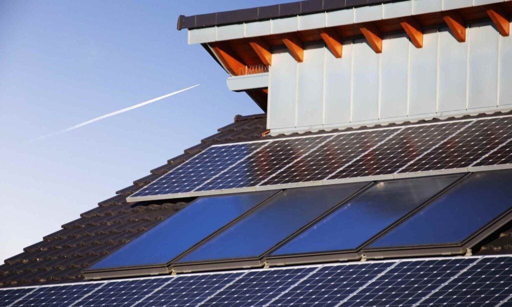 גג סולארי